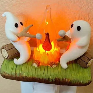 Halloween-Geister Lagerfeuer flackerndes Nachtlicht