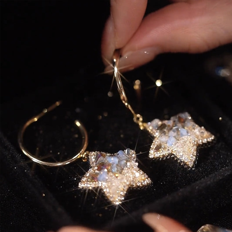 Funkelnde Kristallstern-Ohrringe