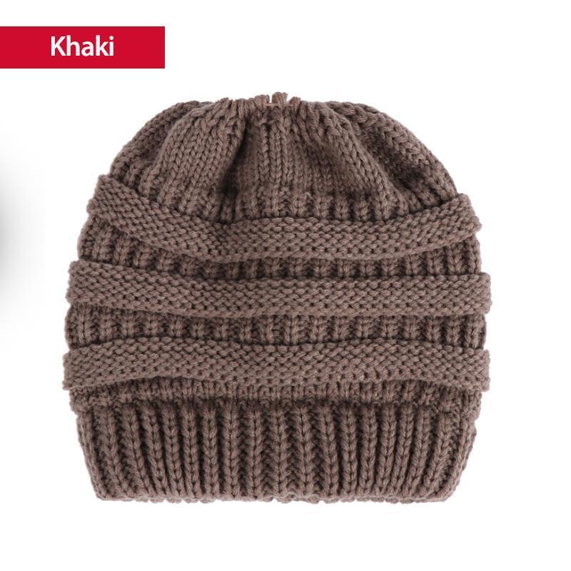 Weiche Strickpferdeschwanzkappe