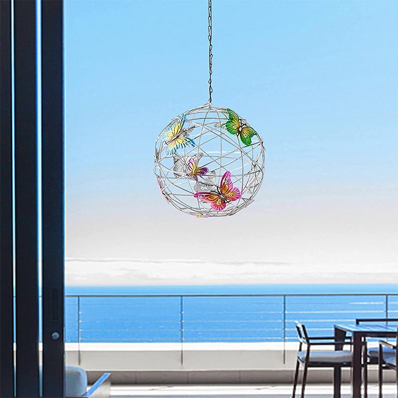 Solarleuchte mit Schmetterlingsdekoration