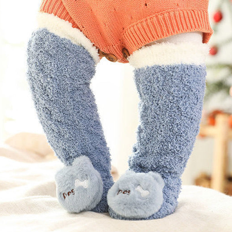 Flauschige Wintersocken für Babys