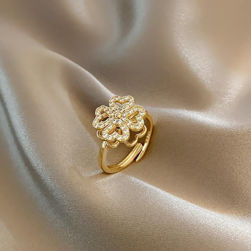 Drehbarer Diamanten Vierblättriger Kleeblatt Ring