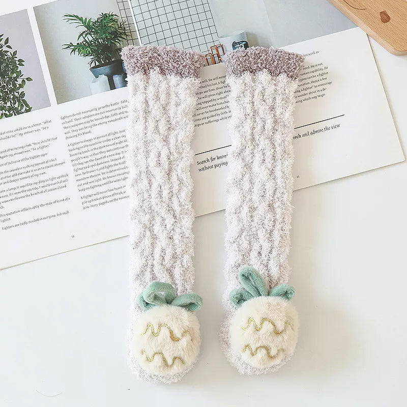 Flauschige Wintersocken für Babys
